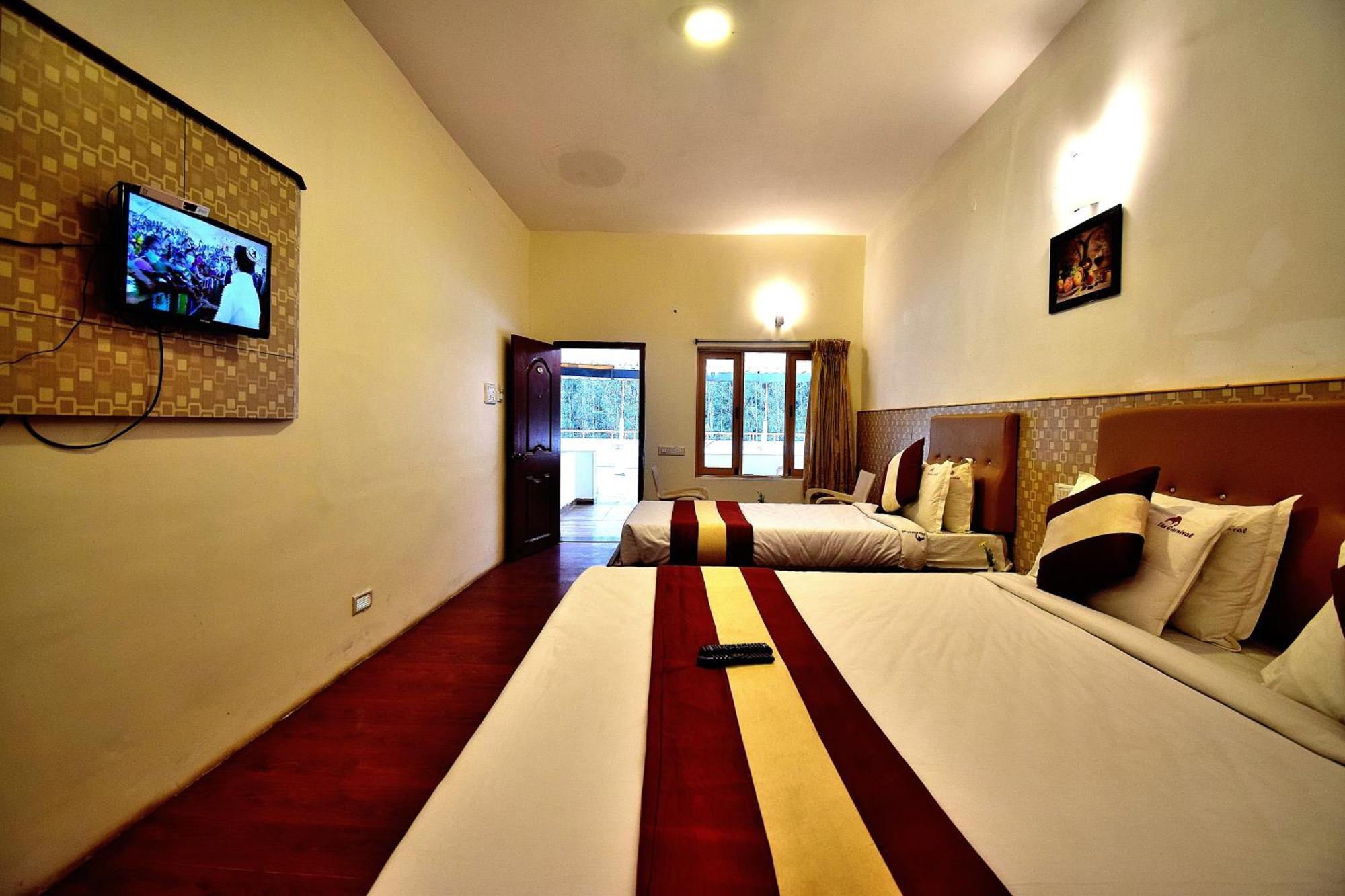 New Carnival Hotel كوديكانال المظهر الخارجي الصورة